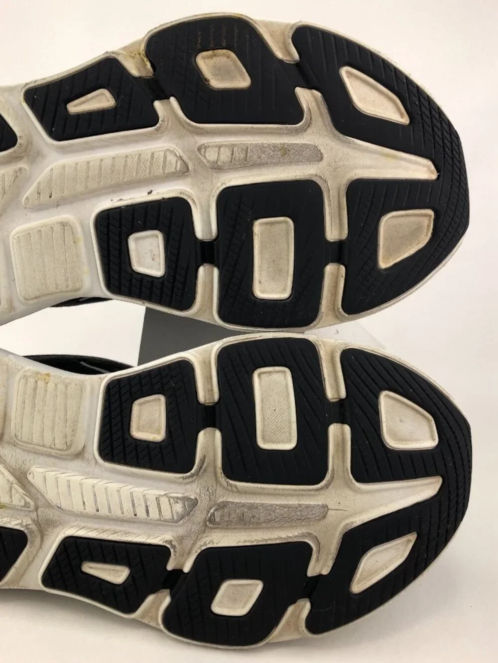 Hoka One One Bondi 9 Road Running Shoes 9 D